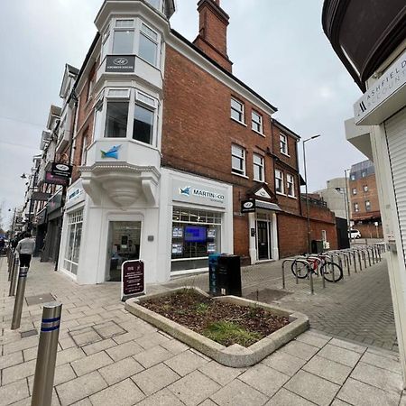 Addison House Hotel Woking Exterior photo